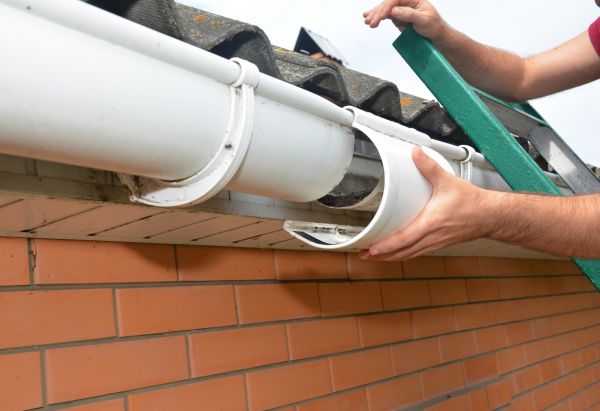 Gutter Seam Repair in Kenner