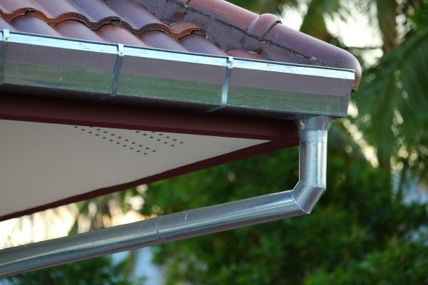 Metal Gutter Repair in Kenner