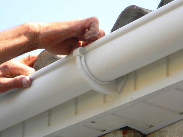 Plastic Gutter Repair in Kenner