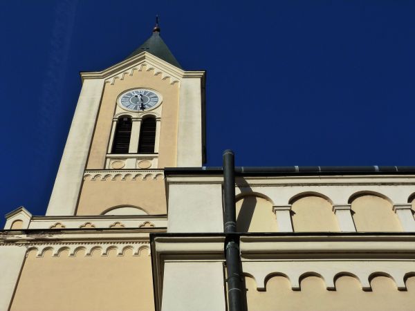 Church Gutter Installation in Kenner